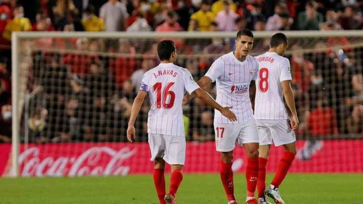 El último empate del Sevilla lo alejó de la punta de la tabla, actualmente dominada por la Real Sociedad