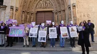 Feministas católicas protestan en València para que las mujeres tengan "voz y voto" en la Iglesia