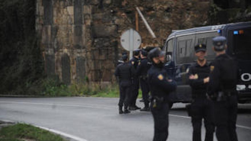 Despliegue policial en A Coruña en un operativo antidrogas