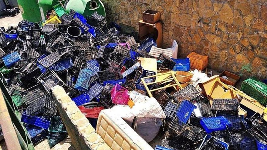 La empresa Tetma inicia en Xàbia el nuevo servicio de recogida de basura