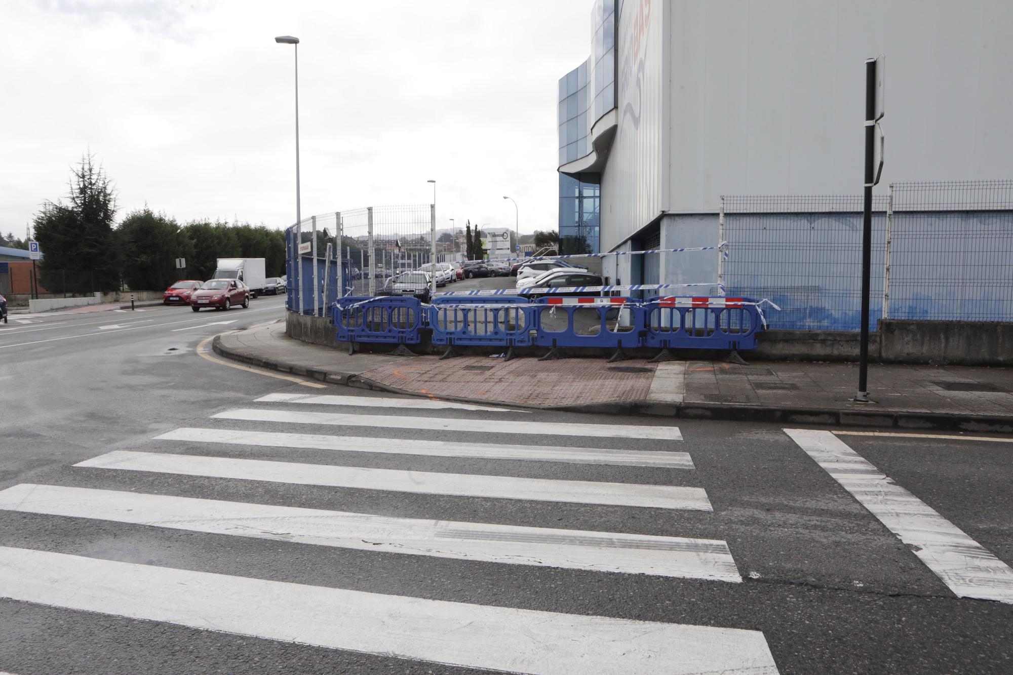 En imágenes: así quedó la zona en la que tuvo lugar el atropello en una carrera ilegal en Oviedo