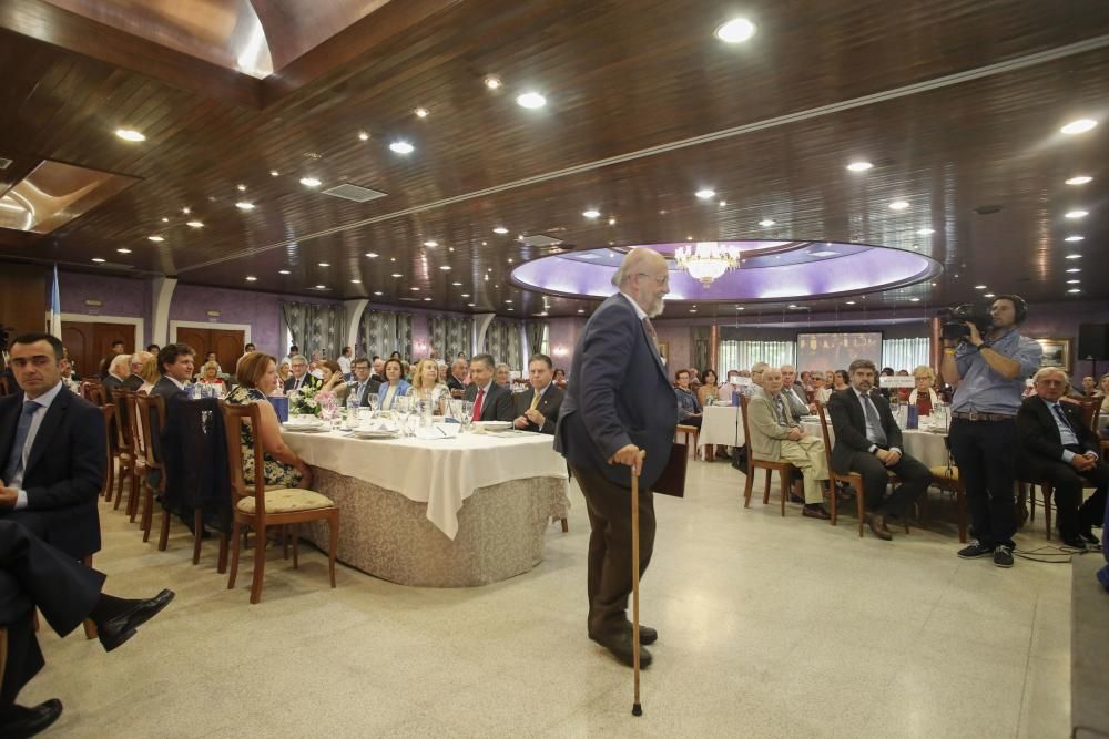 ENTREGA DE LA AMURAVELA DE ORO EN EL HOTEL LUPA DE