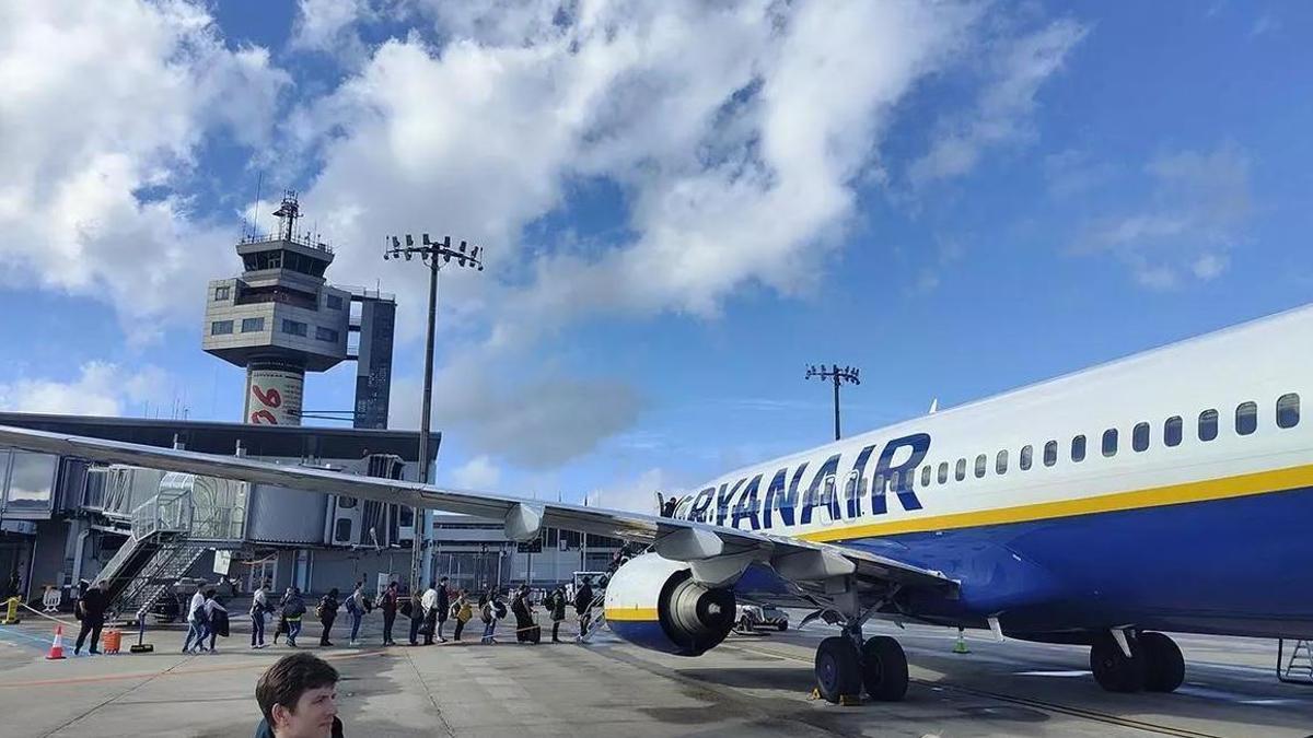 Ryanair cambia de repente su norma de equipaje de mano: estas son las novedades