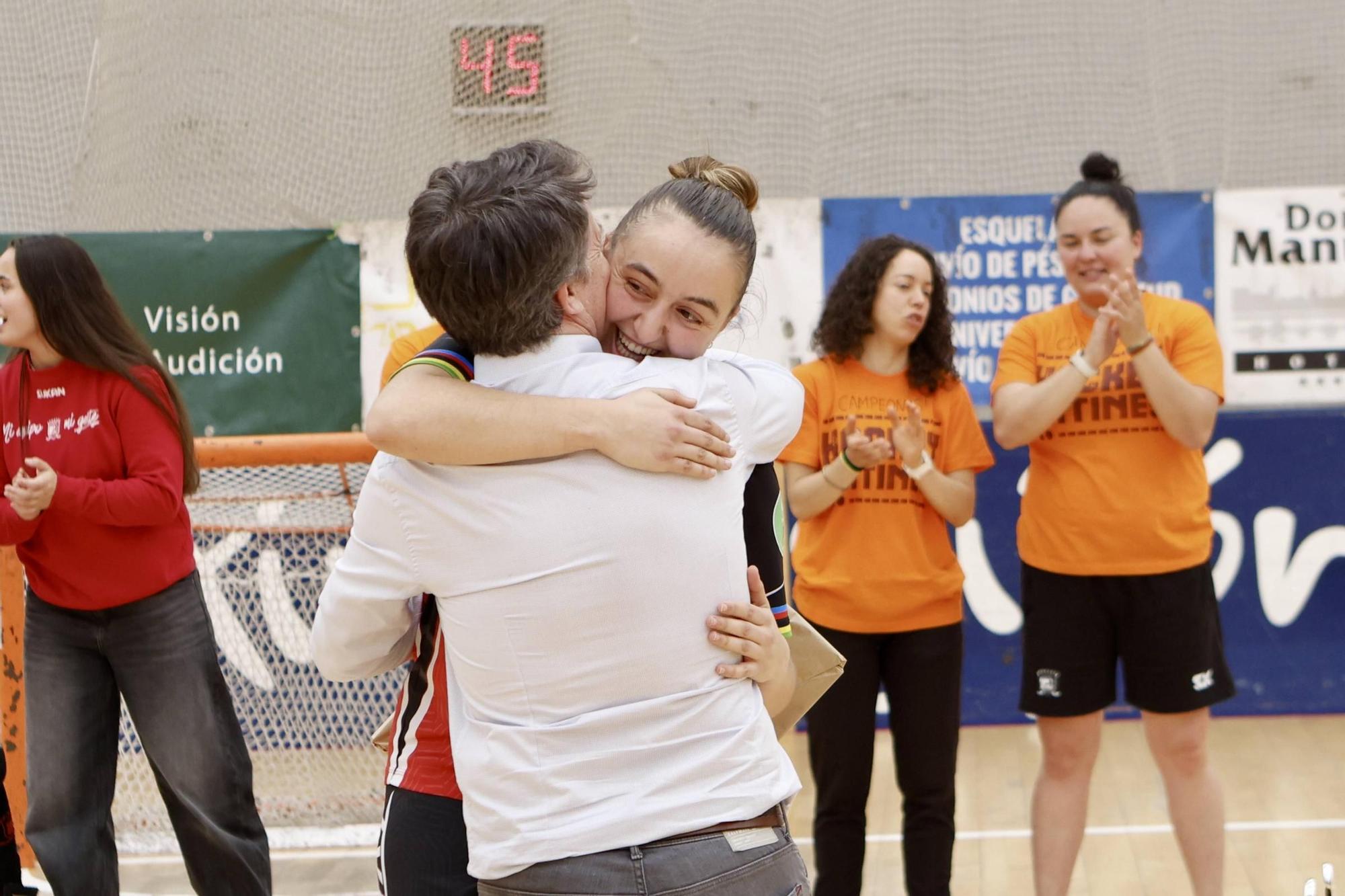 Triunfo, aplausos y lágrimas en el final liguero del Telecable (en imágenes)
