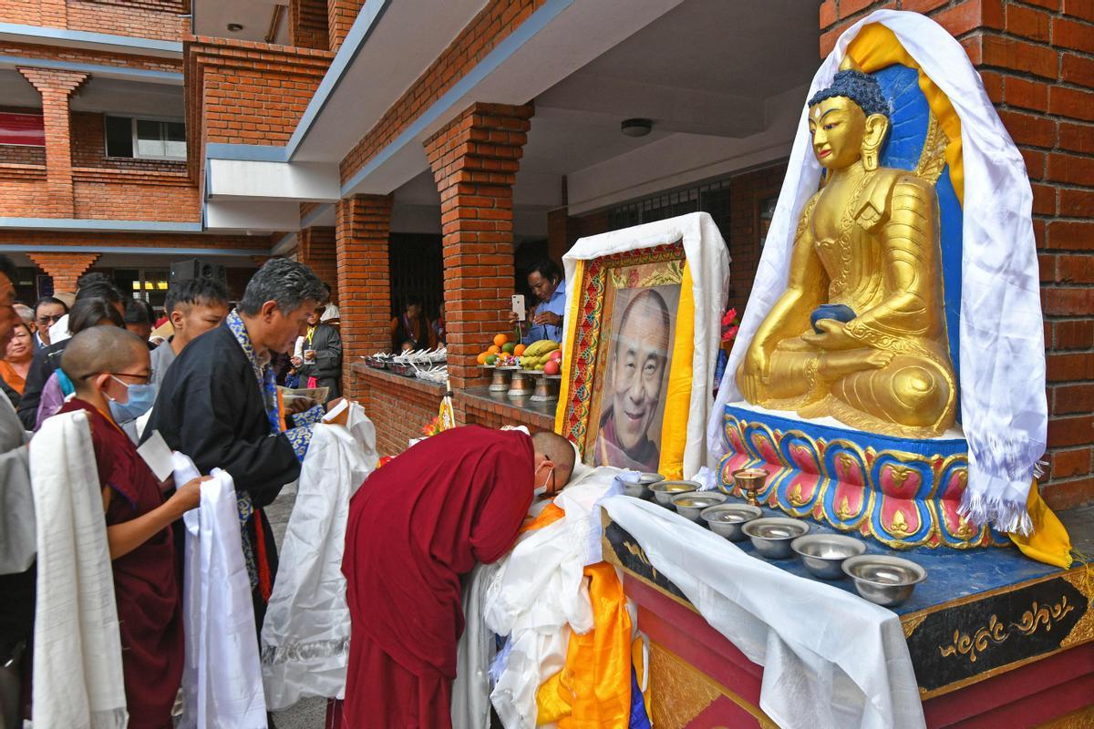 Nepal celebra el 88 cumpleaños del Dalái Lama