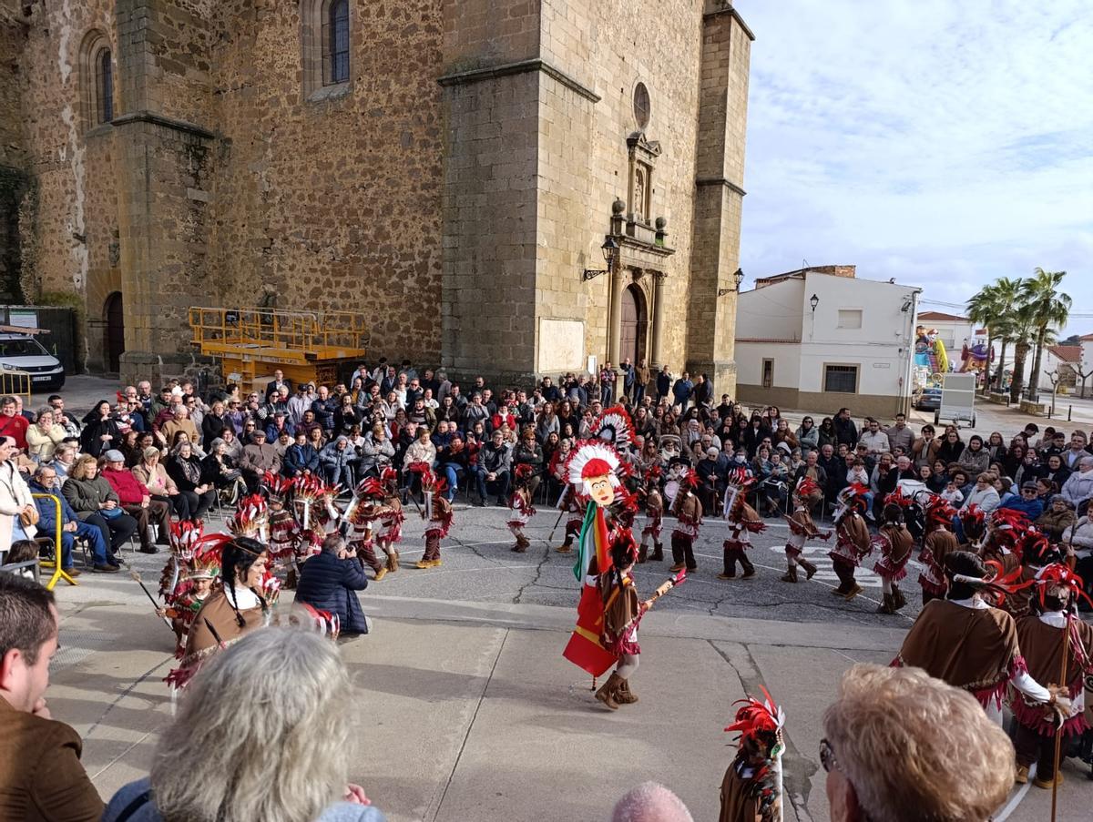 Madrigale y Escurial, en la provincia de Cáceres, celebran su Jueves de Comadres