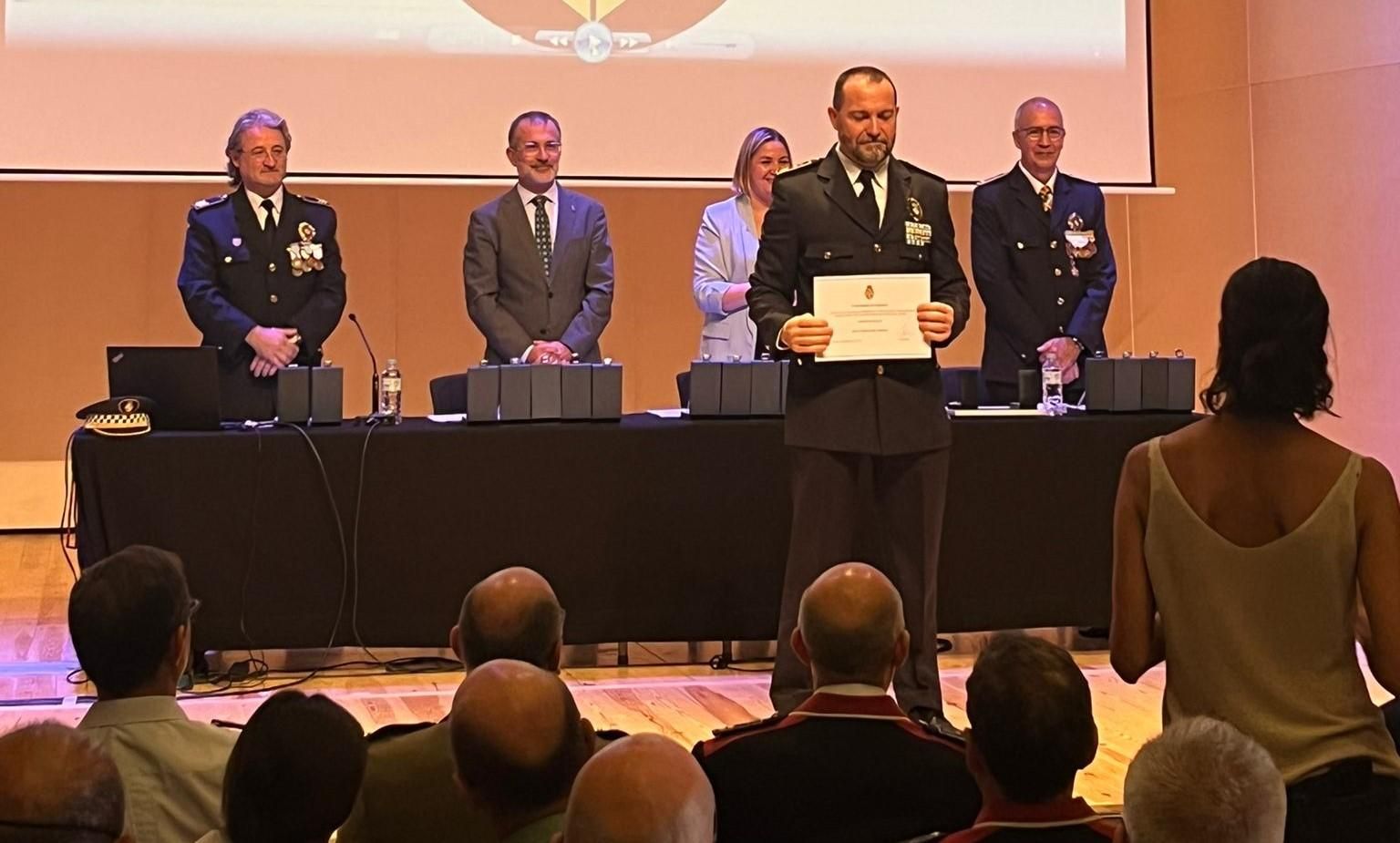 El Dia de la Guàrdia Urbana de Figueres, una celebració amb homenatges i reconeixements