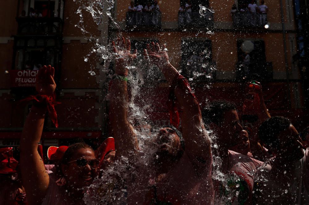 Un chupinazo inclusiu dóna inici als «Sanfermines