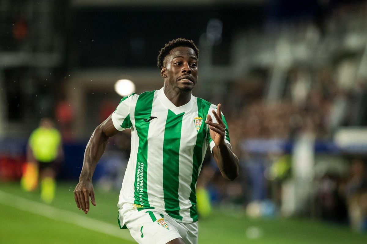 Adilson Mendes, durante un encuentro de esta temporada con el Córdoba CF.