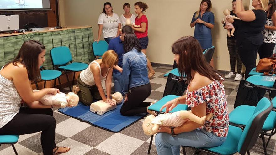 Taller de primeros auxilios en Arona.