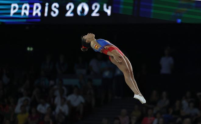 Noemi Romero Rosario compite en la final femenina de trampolín en la competicón de gimnasia  de los Juegos Olímpicos París 2024.