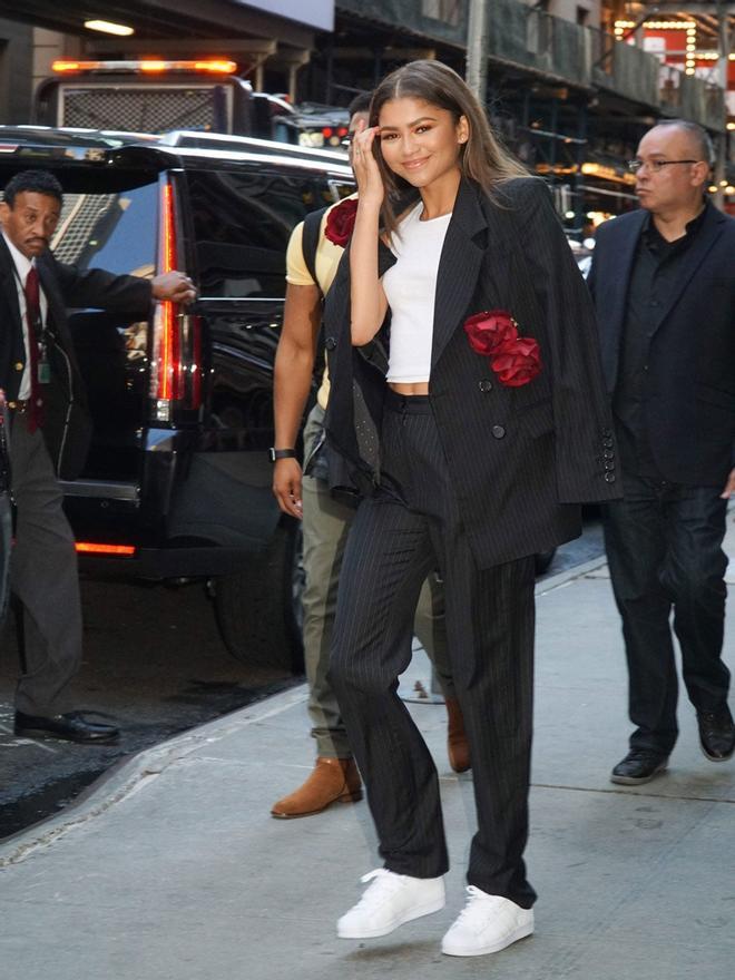 STARTRAKS_Zendaya_At_GMA__BUENAAAAA2