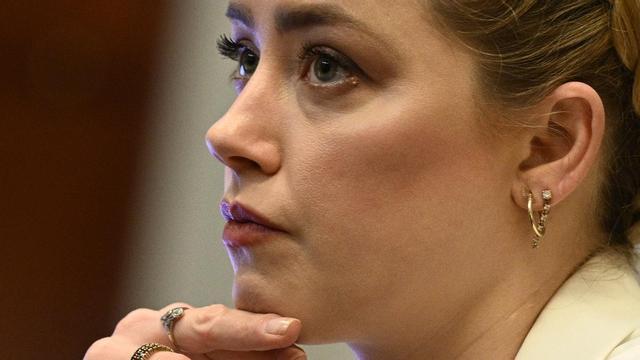 Primer plano de la actriz Amber Heard