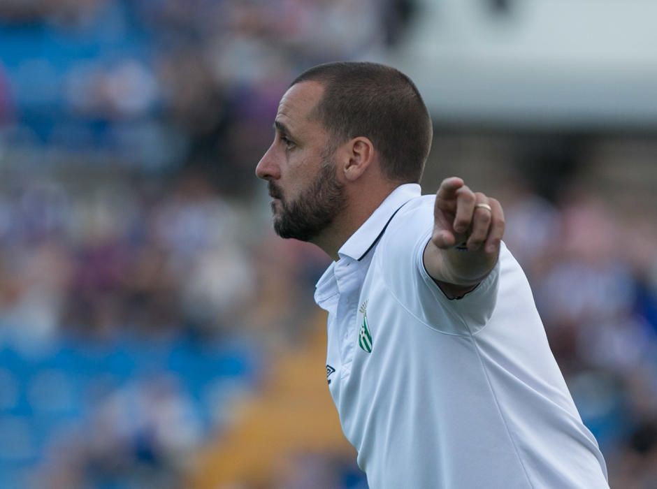 El Hércules despide al técnico argentino tras ganar por 3-2 al Peralada con mucho sufrimiento.