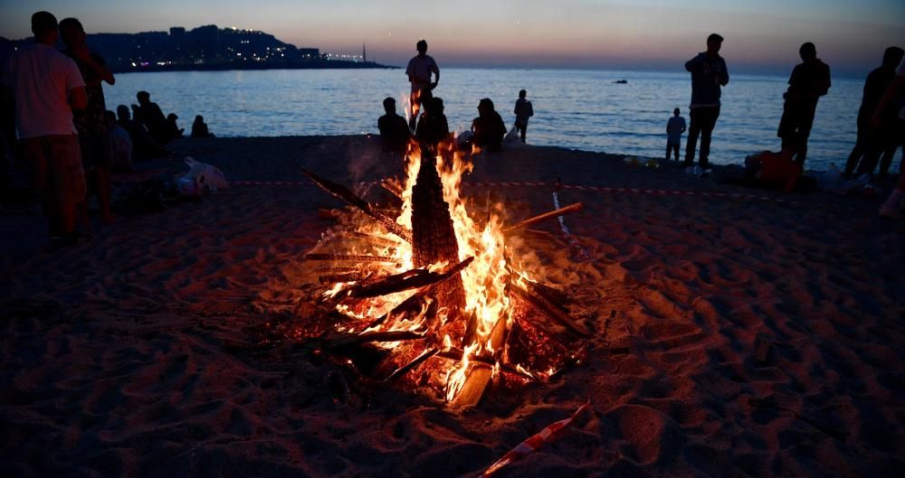 San Juan A Coruña 2019 | Las hogueras queman los malos augurios en la noche más corta del año