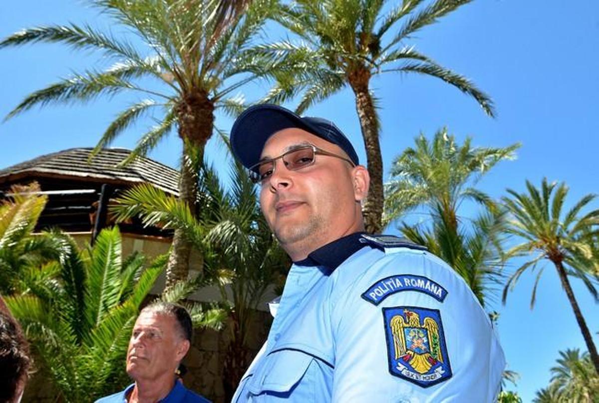 POLICIA RUMANO ENRIQUE HERNANDEZ BENTO