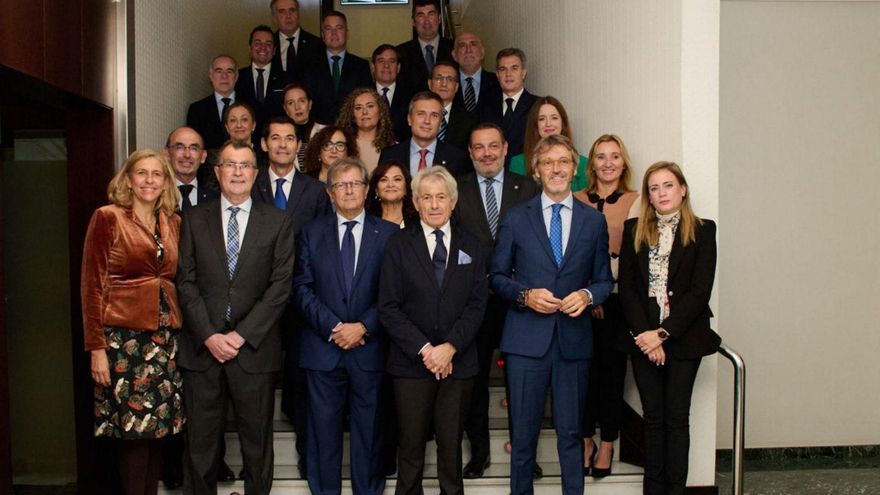 Ramón Madrid toma posesión como decano de los economistas en la Región