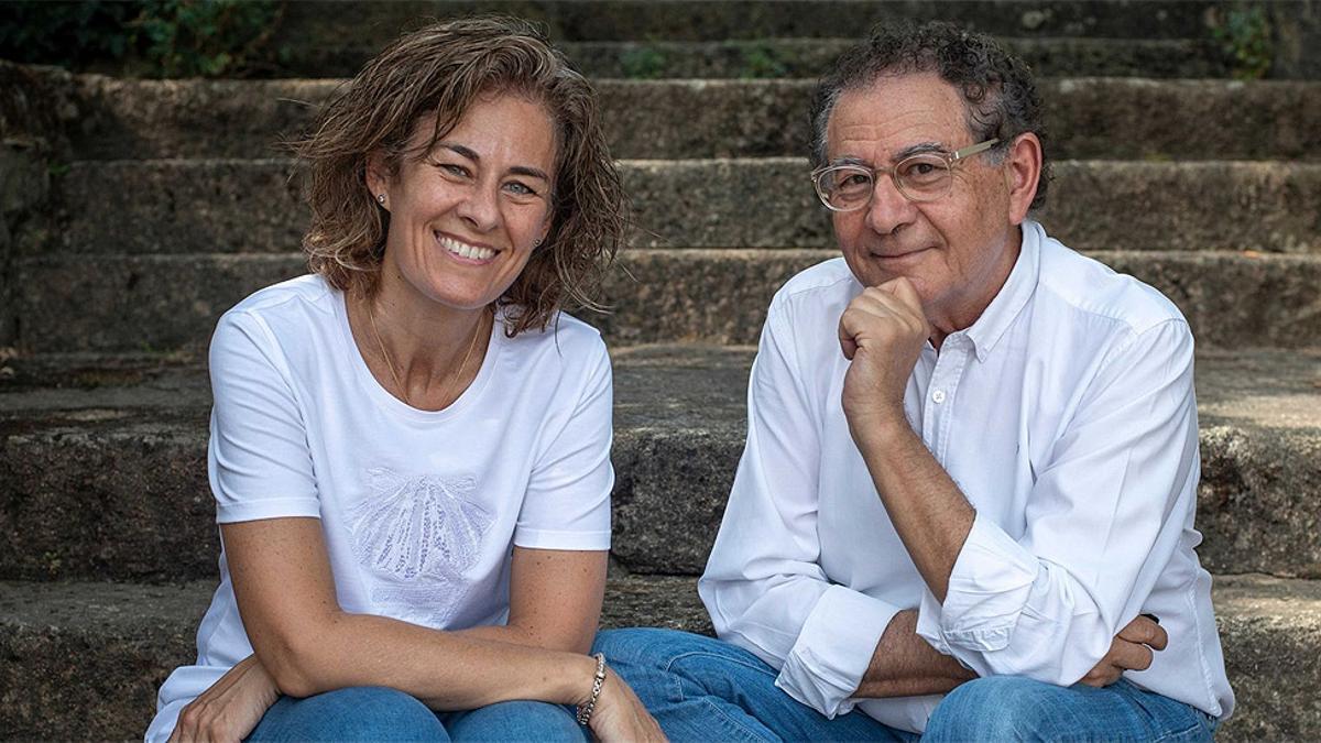 Cristina Mariño, con su padre Roberto Verino.