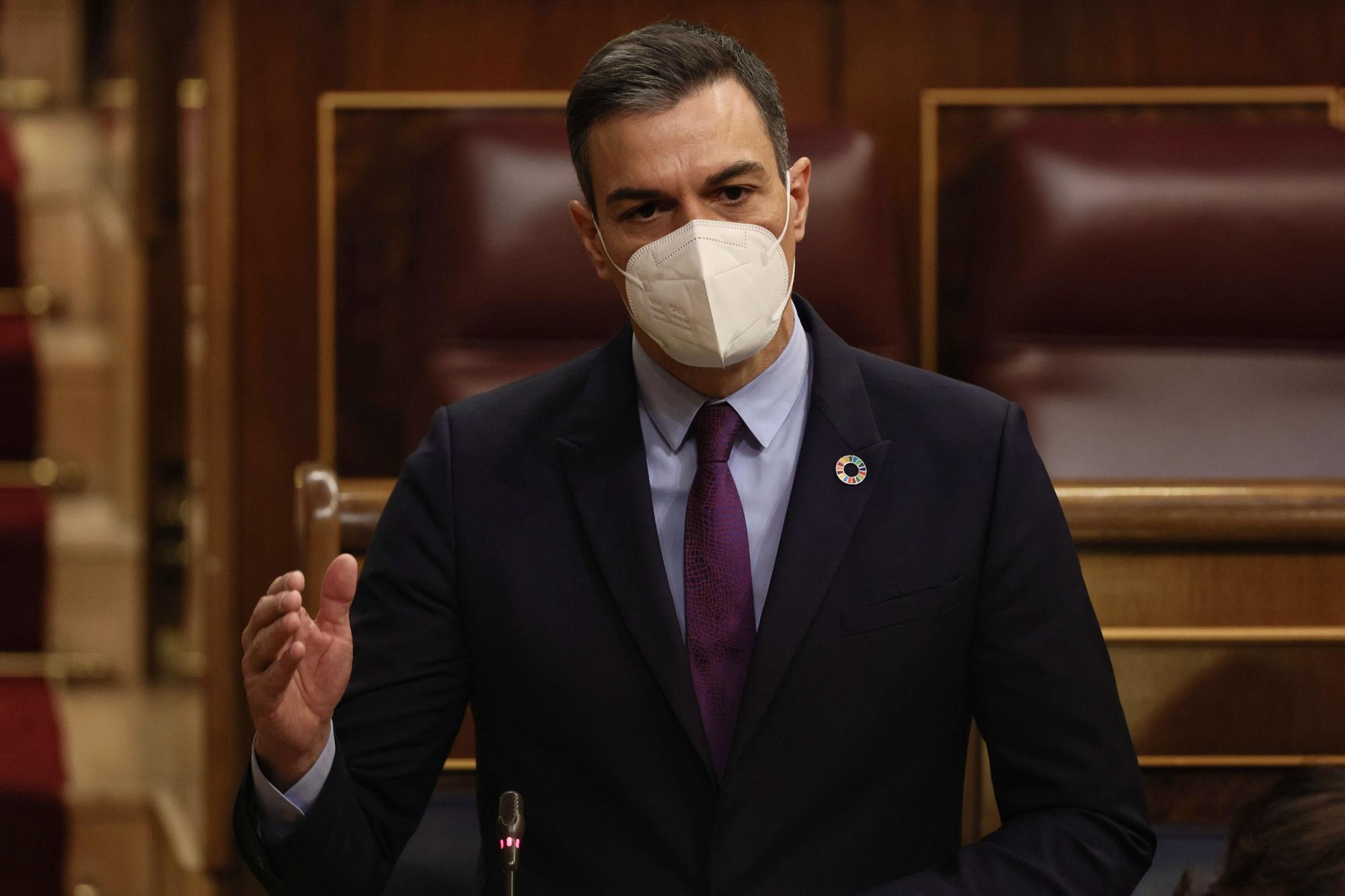 El presidente del Gobierno, Pedro Sánchez, interviene en la sesión del Congreso de hoy