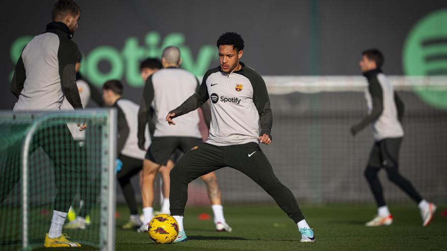 Vitor Roque, inscrito 24 horas antes del partido en Las Palmas