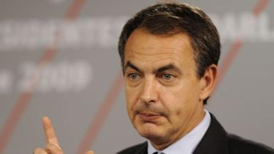 Zapatero garantiza que no se va a cerrar nada en internet - El Periódico  Mediterráneo