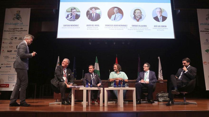 Un momento de la mesa redonda celebrada en uno de los auditorios del Palacio de Ferias.