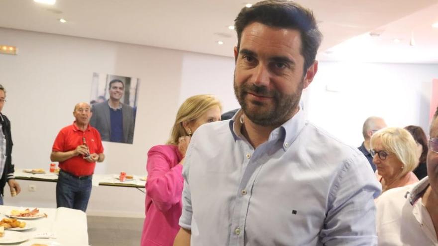 Francisco Guarido (PSOE) en la sede socialista tras conocer los resultados de las Elecciones Municipales Zamora 2019.