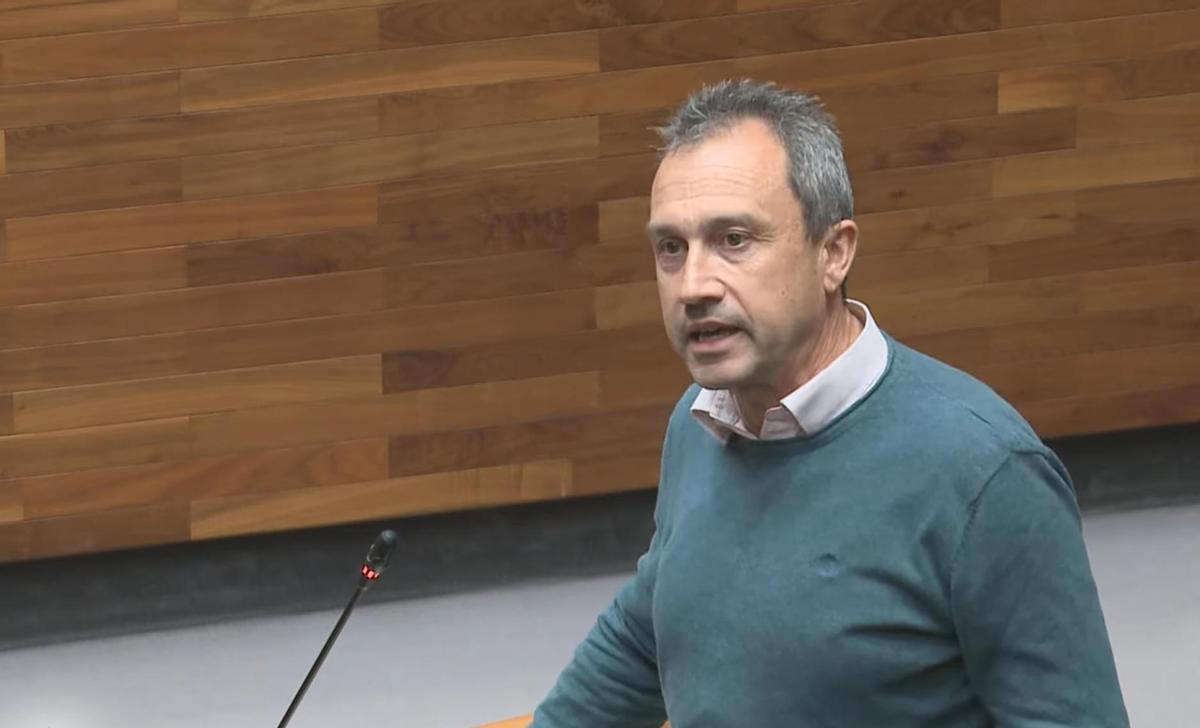Ovidio Zapico, durante su intervención en el pleno de la Junta General del Principado.