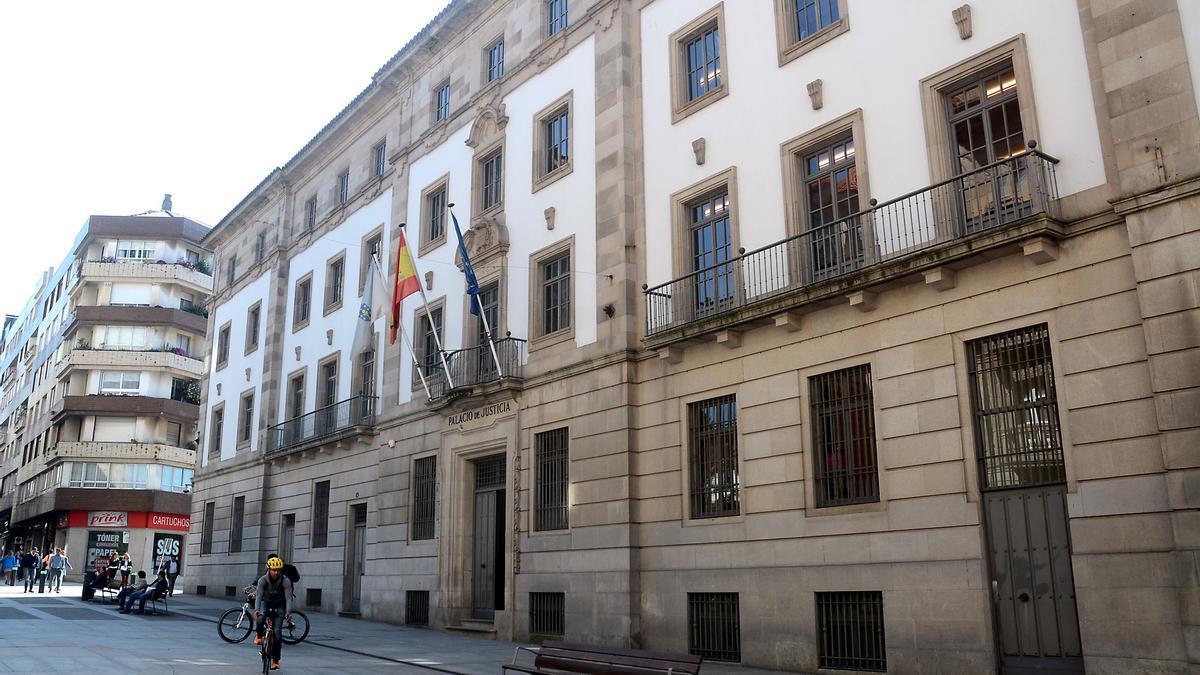 Fachada de la Audiencia Provincial de Pontevedra.