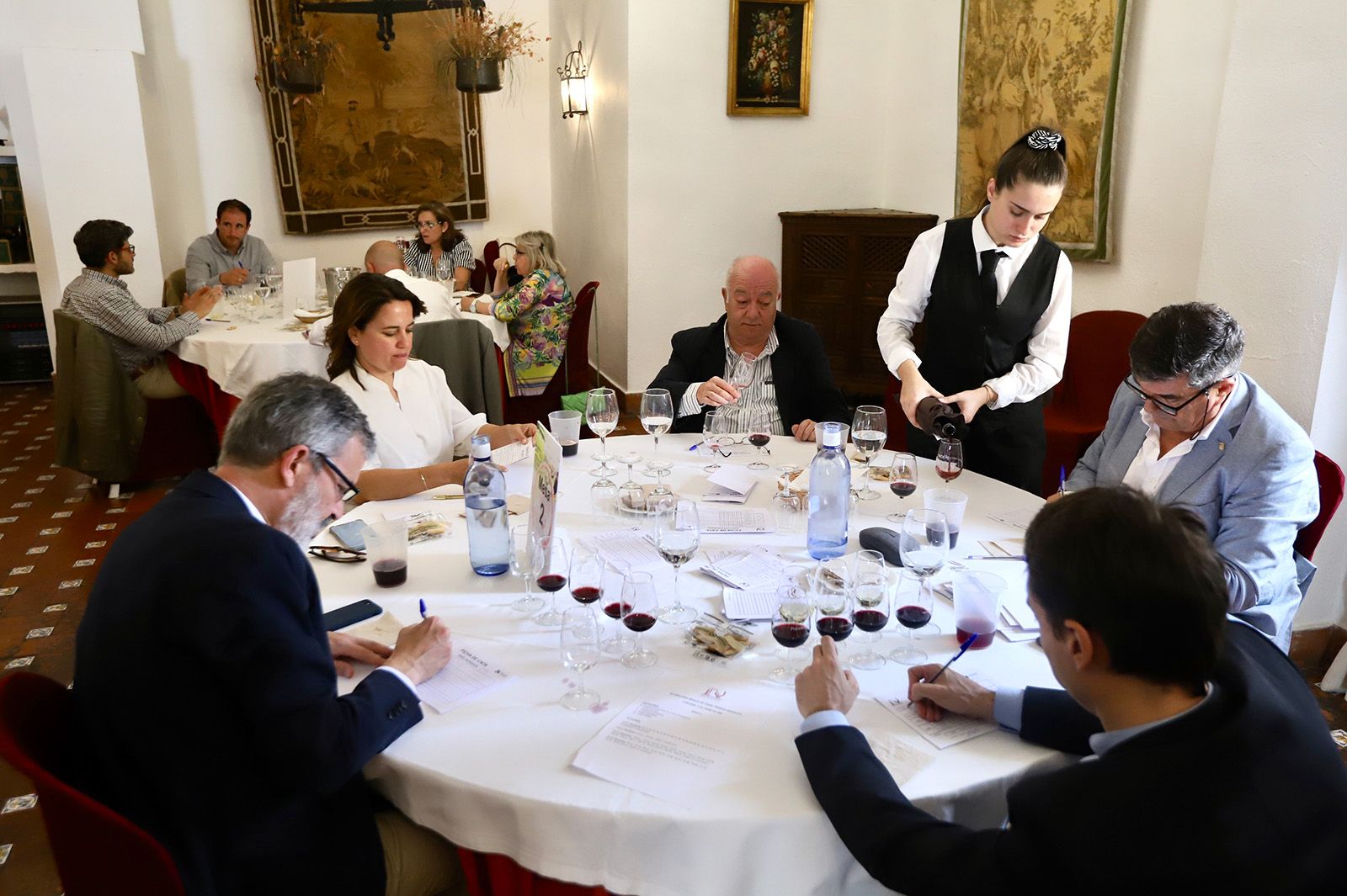 Concurso Ibérico de Vinos Premios Mezquita: las imágenes de la cata