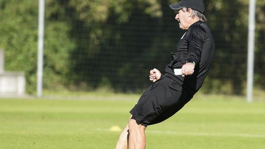 Juan Antonio Anquela durante un entrenamiento