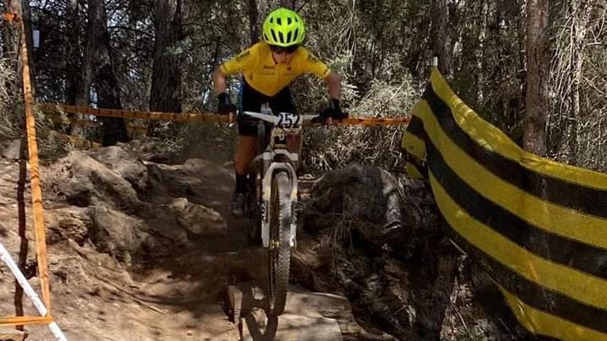 Álex Moreno Serrano suma su séptima victoria en el Open BTT de la Comunitat Valenciana