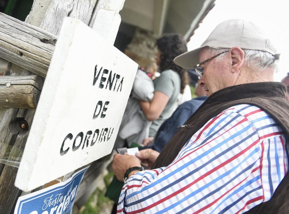 Fiesta del cordero en Llagüezos, Lena