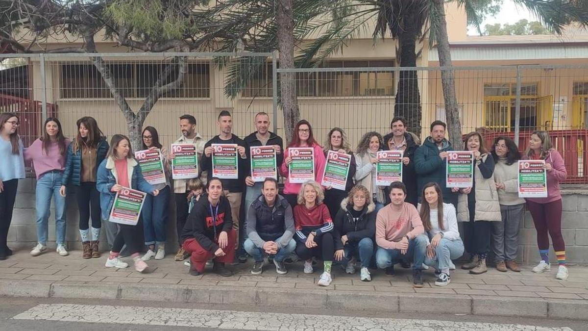 Los profesores de Alicante salen a la calle para exigir más sueldo, personal y frenar la Ley de Libertad Educativa