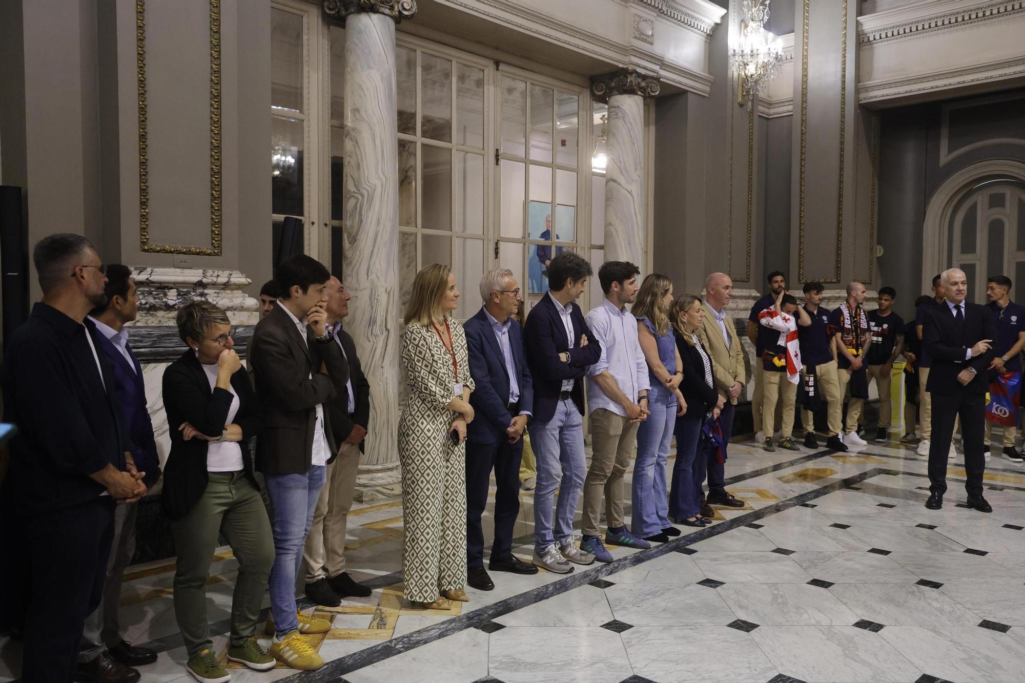 Todas las fotos de la rúa del Levante UD por su ascenso a Primera División
