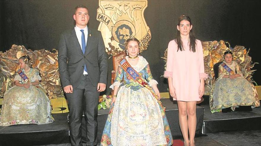 Anna Miró comienza su reinado infantil en Don Bosco de Burriana