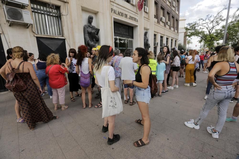 Manifestación contra la violencia patriarcal en Murcia