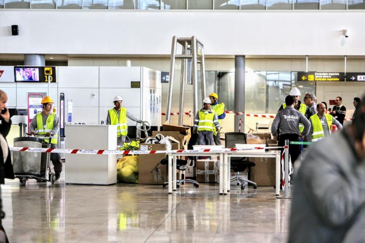 El temporal obliga a cerrar el tráfico aéreo en el aeropuerto de Alicante-Elche