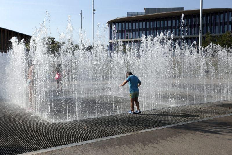 Las mejores imágenes de la ola de calor en Zaragoza