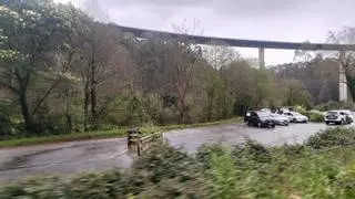 Hallan el cadáver de un vecino de 54 años del Occidente en un coche aparcado en Canero (Valdés)