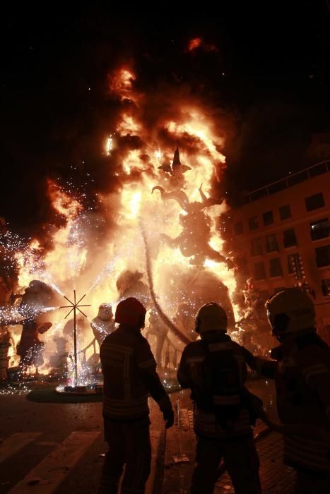 Cremà de la falla Convento Jerusalén