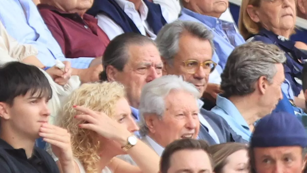Boluda, sorpresa en la tribuna