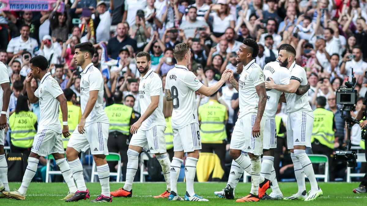 Los jugadores del Real Madrid celebran un gol