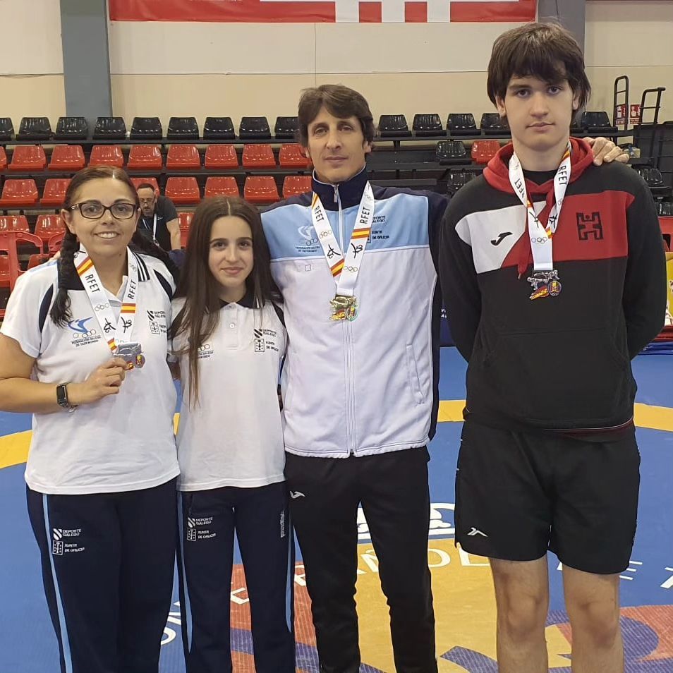 Tatiana Rivas, Ada Hermelo, Jesús Couso y Radu Ciobanu, Hebe.