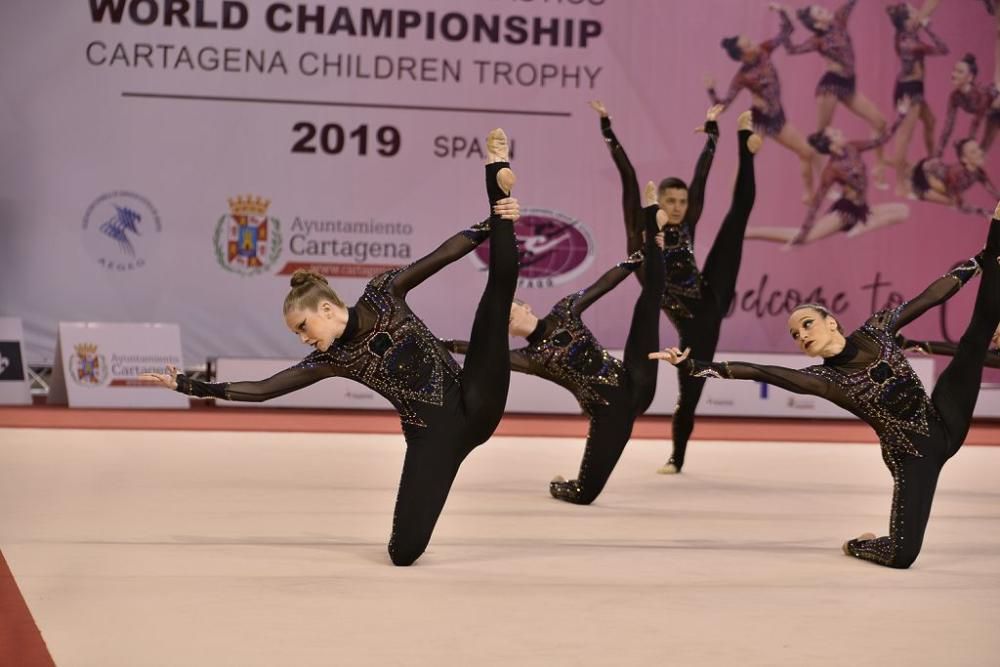 Actuaciones de Cordillera y Ritmica Cartagena, campeones del mundo