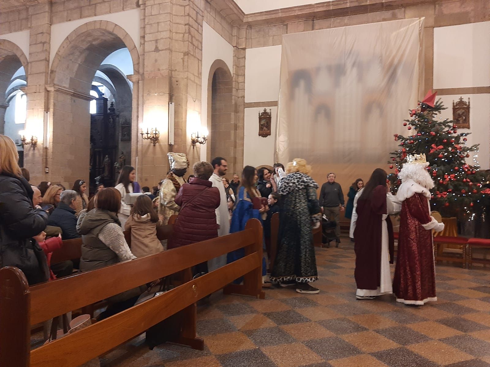 Adoración de los Reyes Magos al Niño Jesús en Pola de Siero