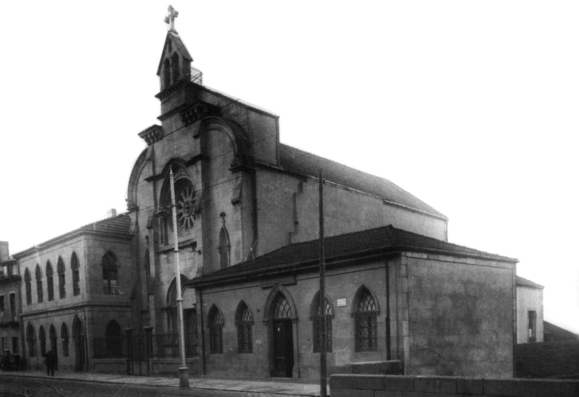 Iglesia en el Barrio do Cura Archivo Pacheco