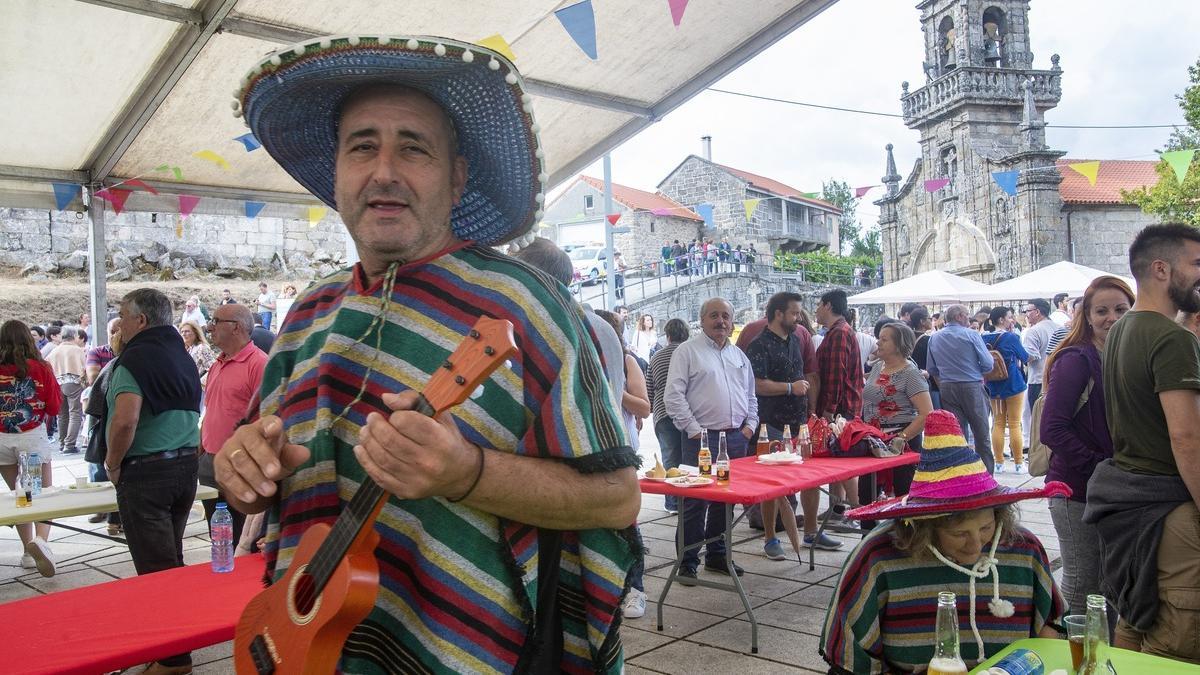 Fiesta mexicana en el pueblo ourensano