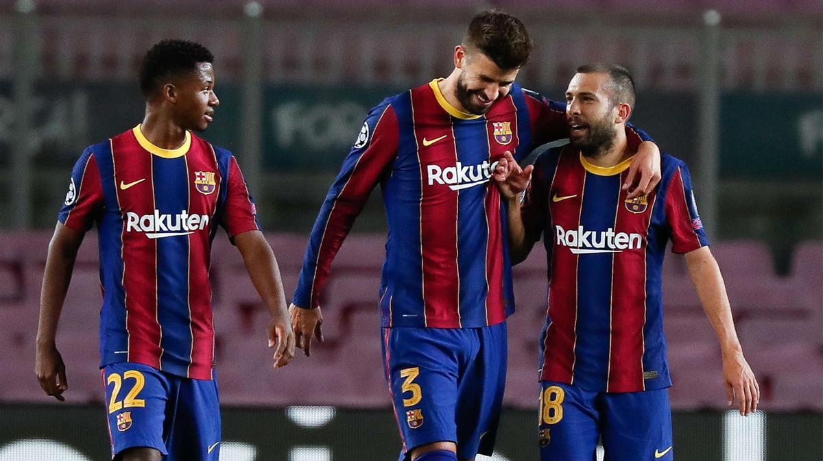 El Barça hace los deberes sufriendo ante el Dinamo