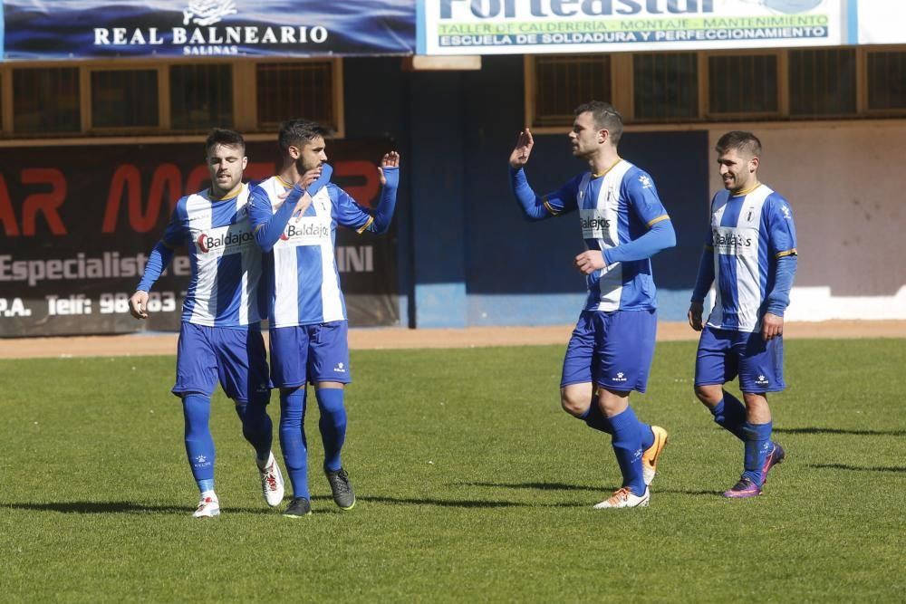 El partido entre el Real Avilés y el Siero, en imágenes